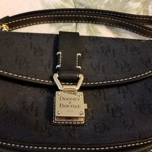 Dooney & Bourke clutch